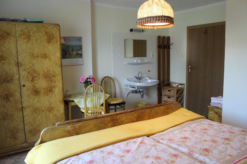 Dreimaderlhaus Apartment Velden am Woerthersee Ngoại thất bức ảnh