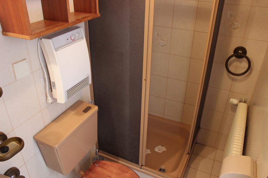 Dreimaderlhaus Apartment Velden am Woerthersee Ngoại thất bức ảnh
