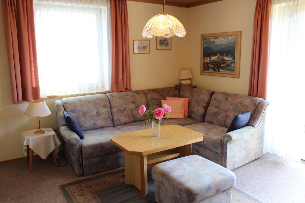 Dreimaderlhaus Apartment Velden am Woerthersee Ngoại thất bức ảnh